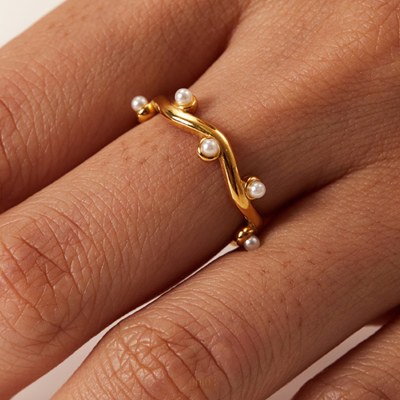 Irregular-Wave-Pearl-Ring-ahlo