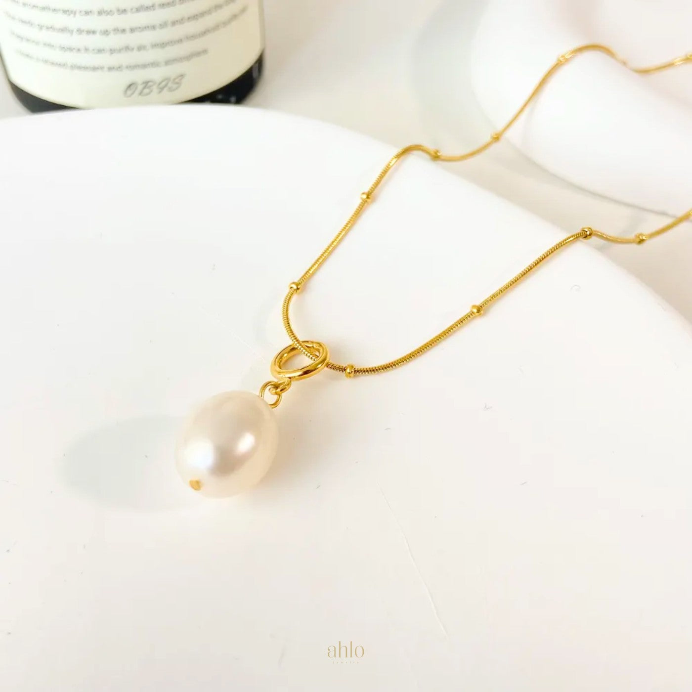 Pearl Pendant Necklace