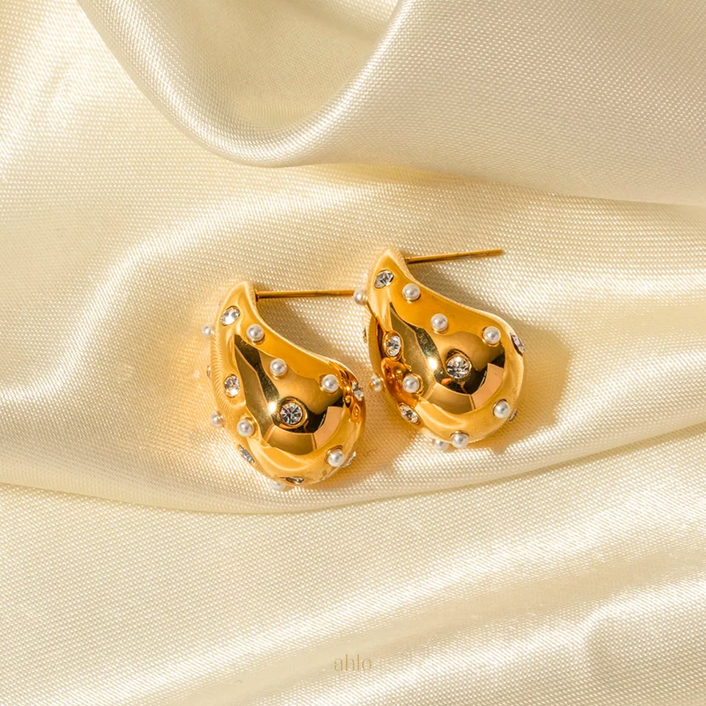 Radiant-Pearl-Teardrop-Earrings-ouro