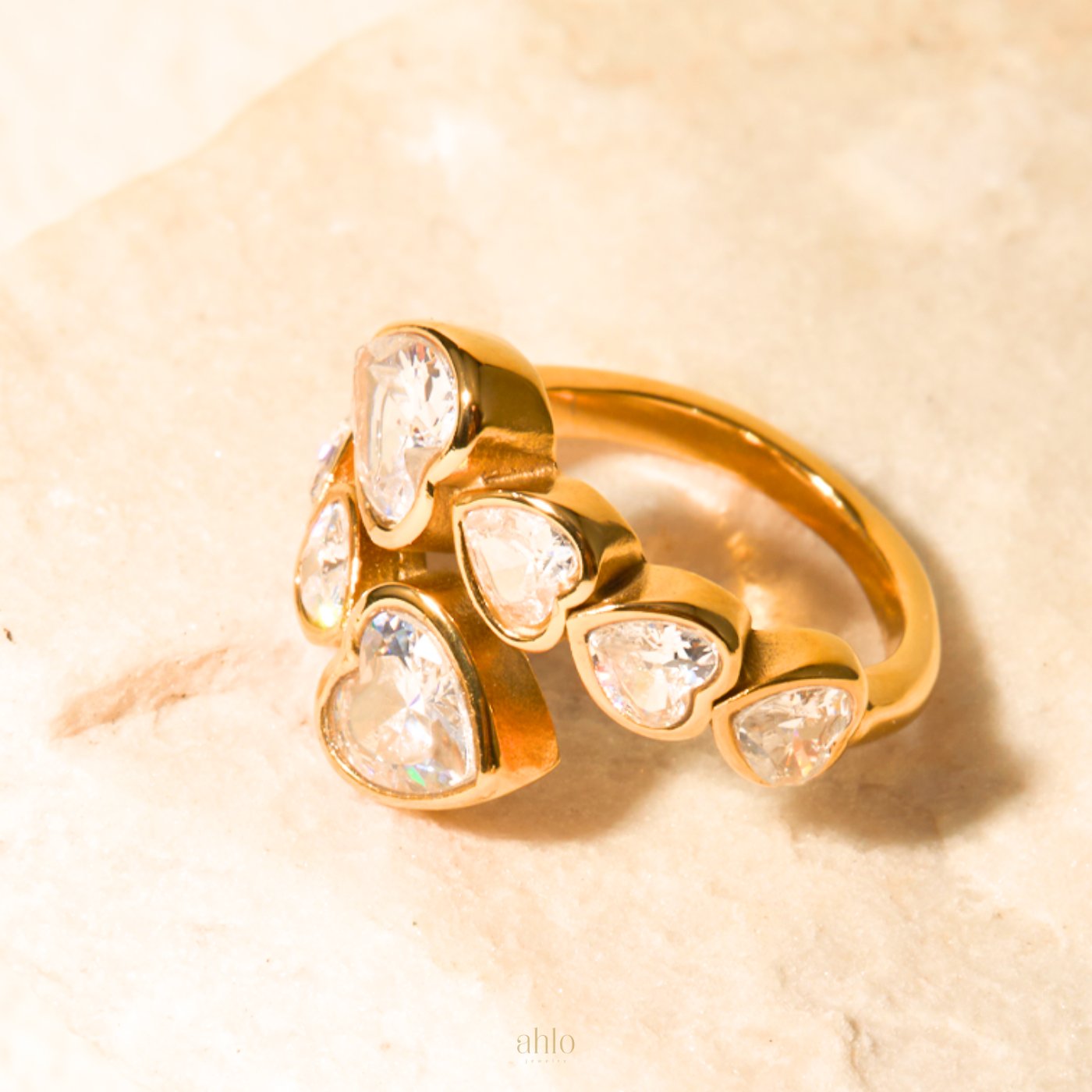 Sparkling-Hearts-Ring-gold