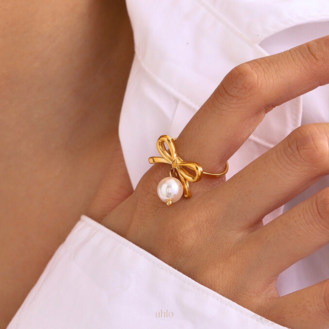 Timeless Bow Pearl Ring